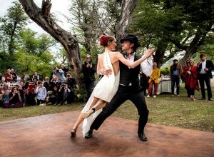 Real Couples dancing Tango in a Wedding arranged by Kiyoh